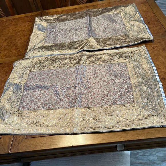 King Size Duvet cover-two rectangle  pillow covers,two square pillow cover - Picture 3 of 5